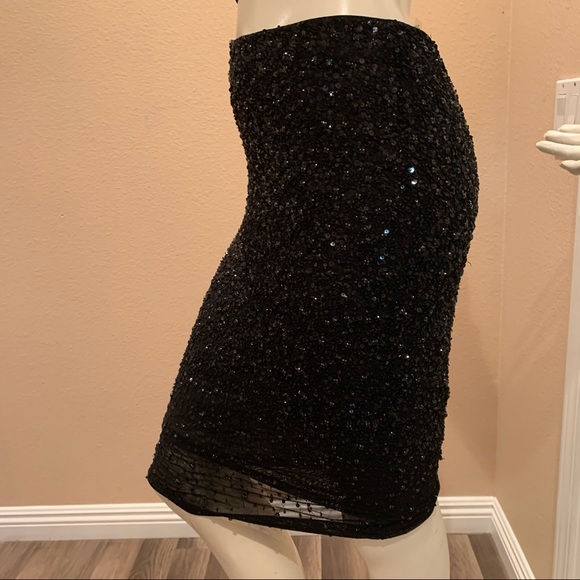 Alice + Olivia Black Ramos Embellished Skirt - Picture 4 of 8